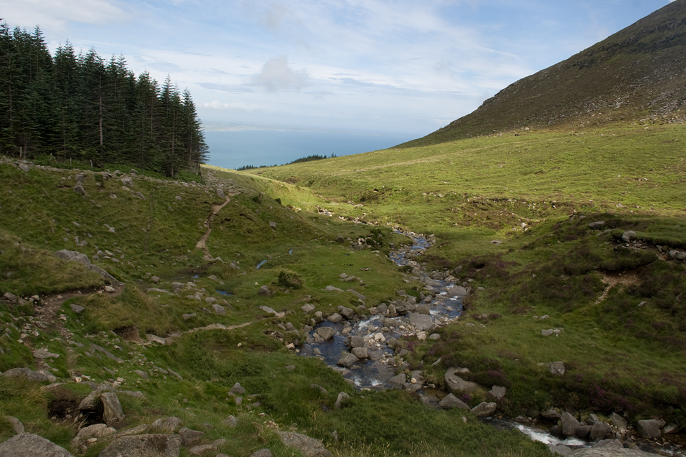Climbing up to Slieve Donard, down there is the sea